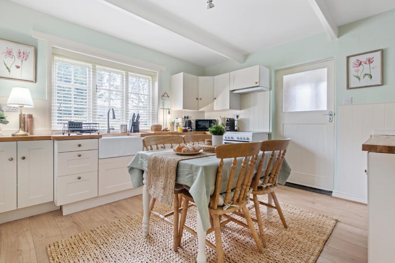 Beautiful 2 Bedroom Cottage In Oxton Oxton  Exterior photo