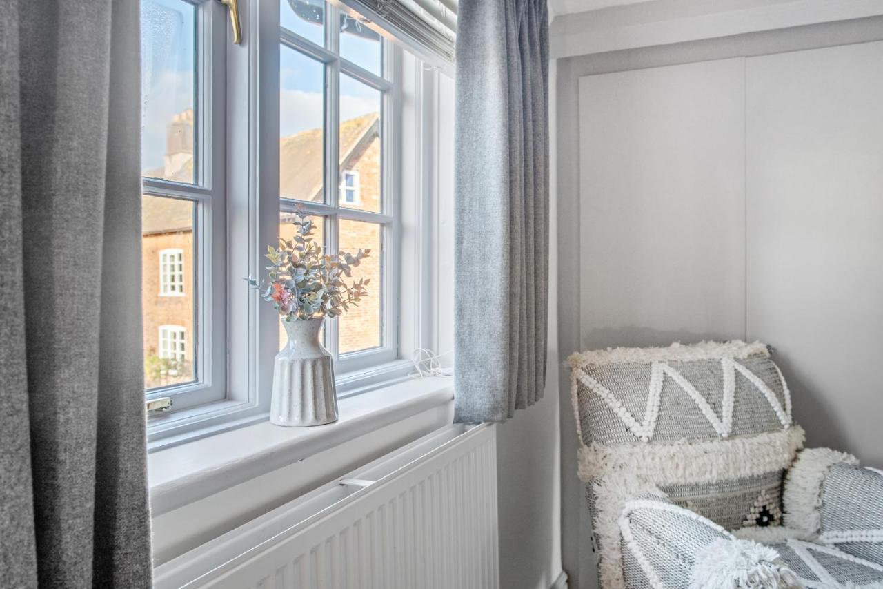 Beautiful 2 Bedroom Cottage In Oxton Oxton  Exterior photo
